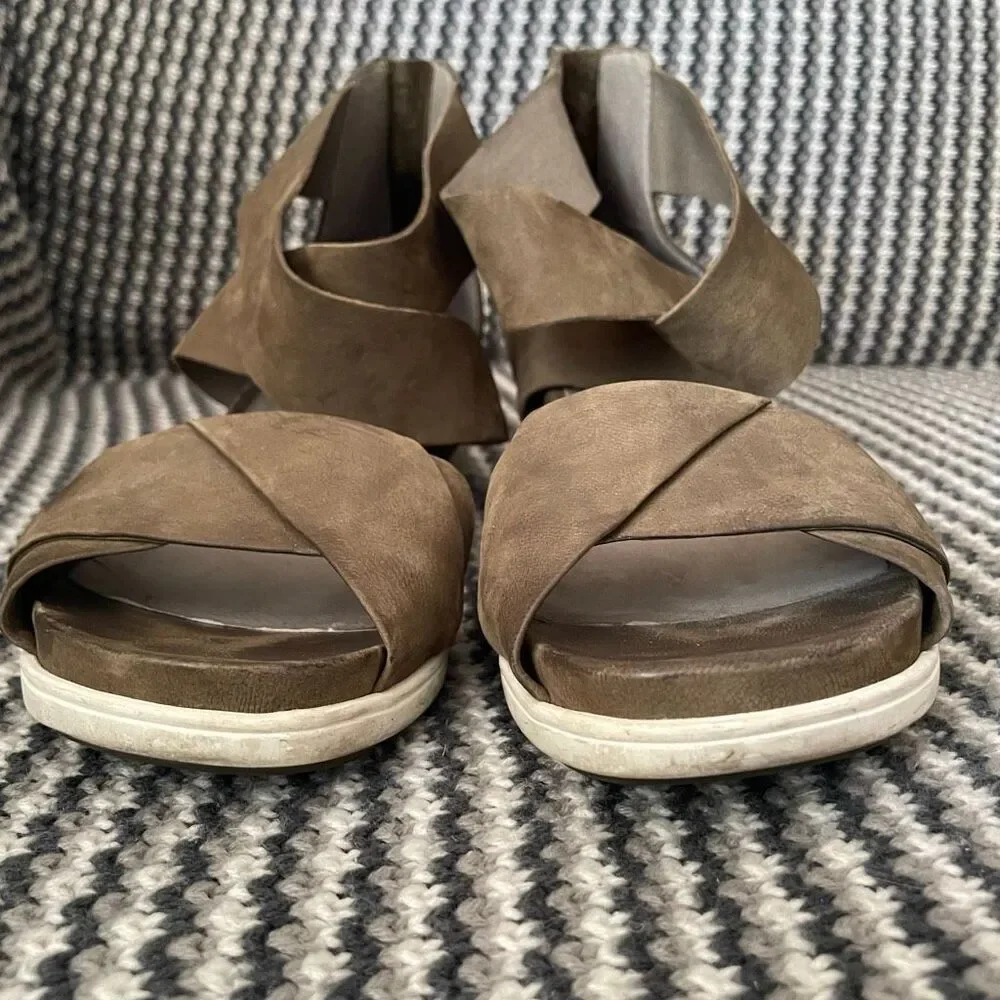 Eileen Fisher Viv women’s shoe size 7.5 green wedge sandal
